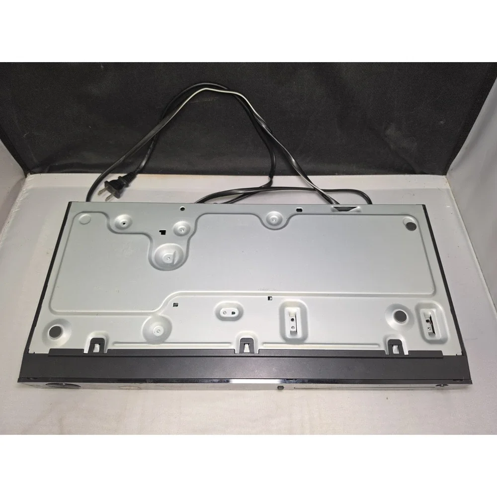 Samsung DVD-1080P8 HDMI DVD Player Full HD 1080p. No Remote.